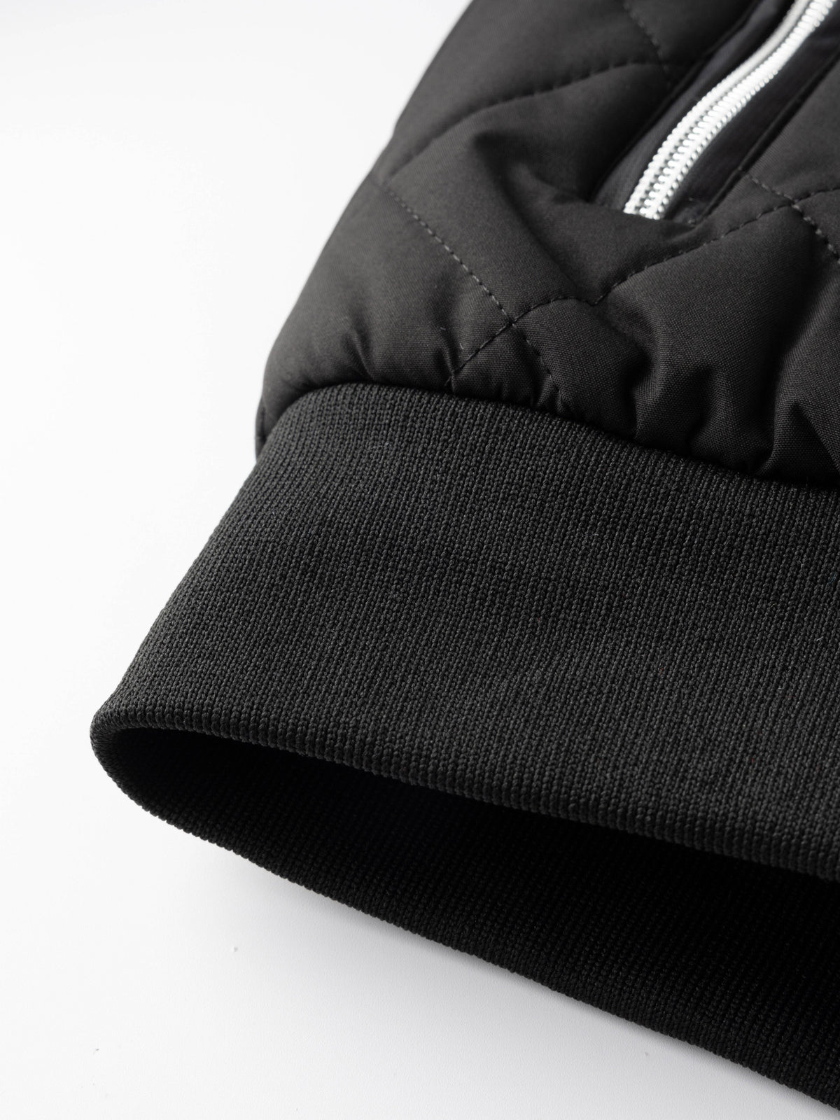 Bomber Jacket Uomo Trapuntata – Stile Classico e Calore