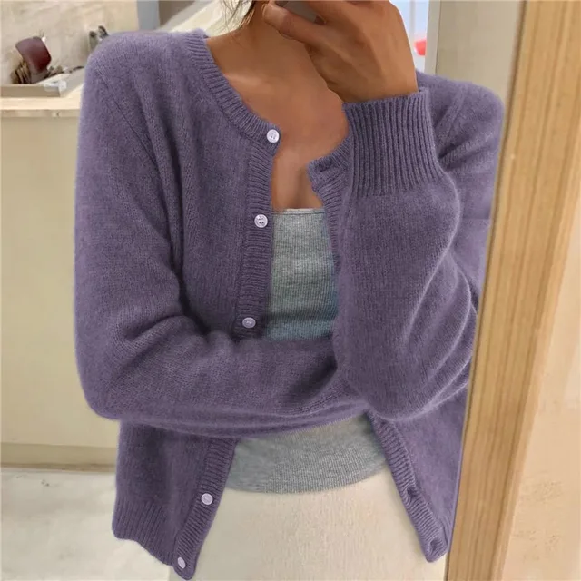 Cardigan Donna Morbido con Scollo Rotondo – Delicatezza Femminile