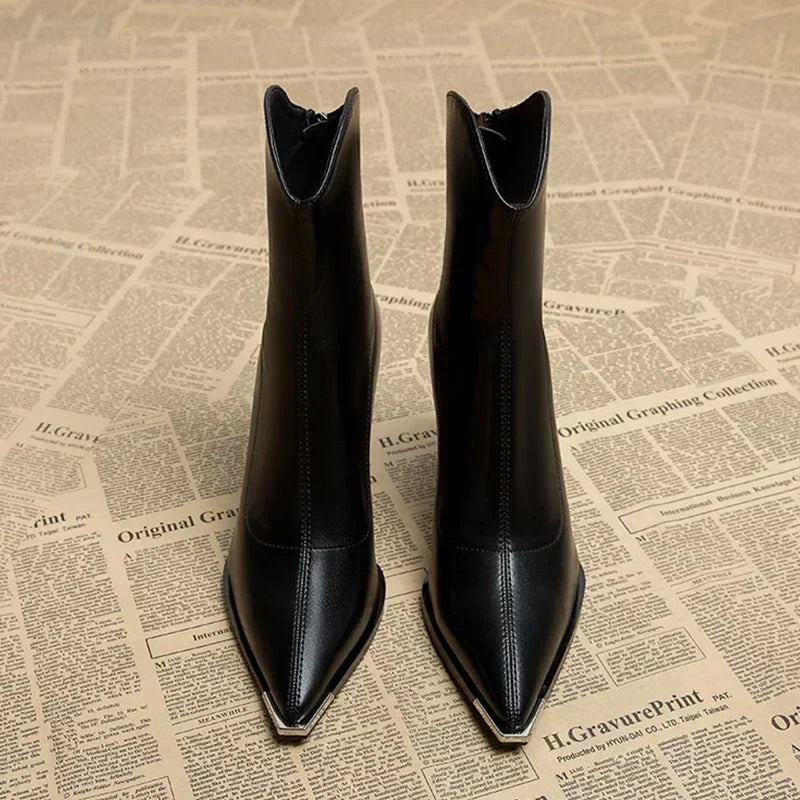 Stivali Donna con Punta in Metallo – Michaela