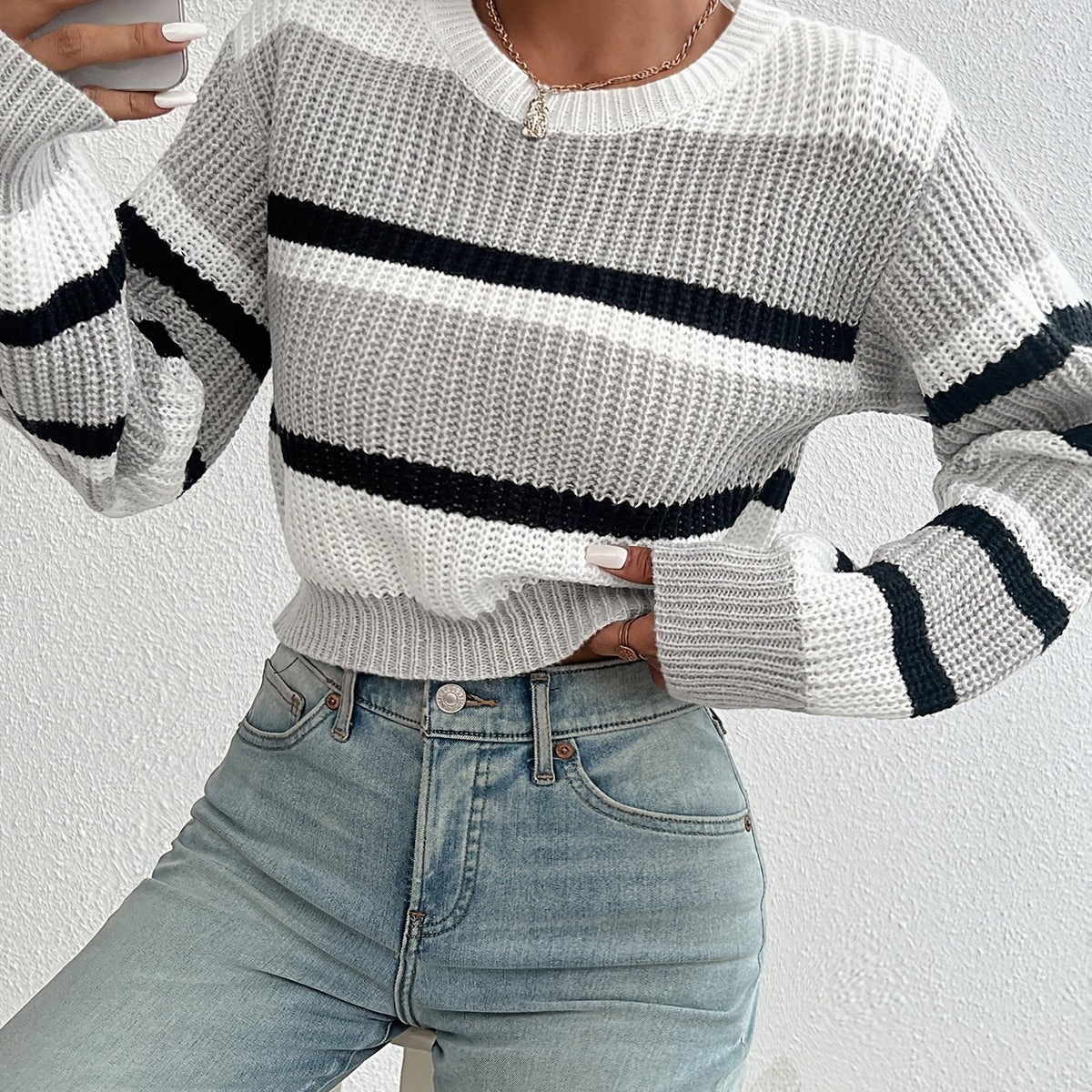 Maglione Donna a Righe Girocollo – Stile Bretone Contemporaneo