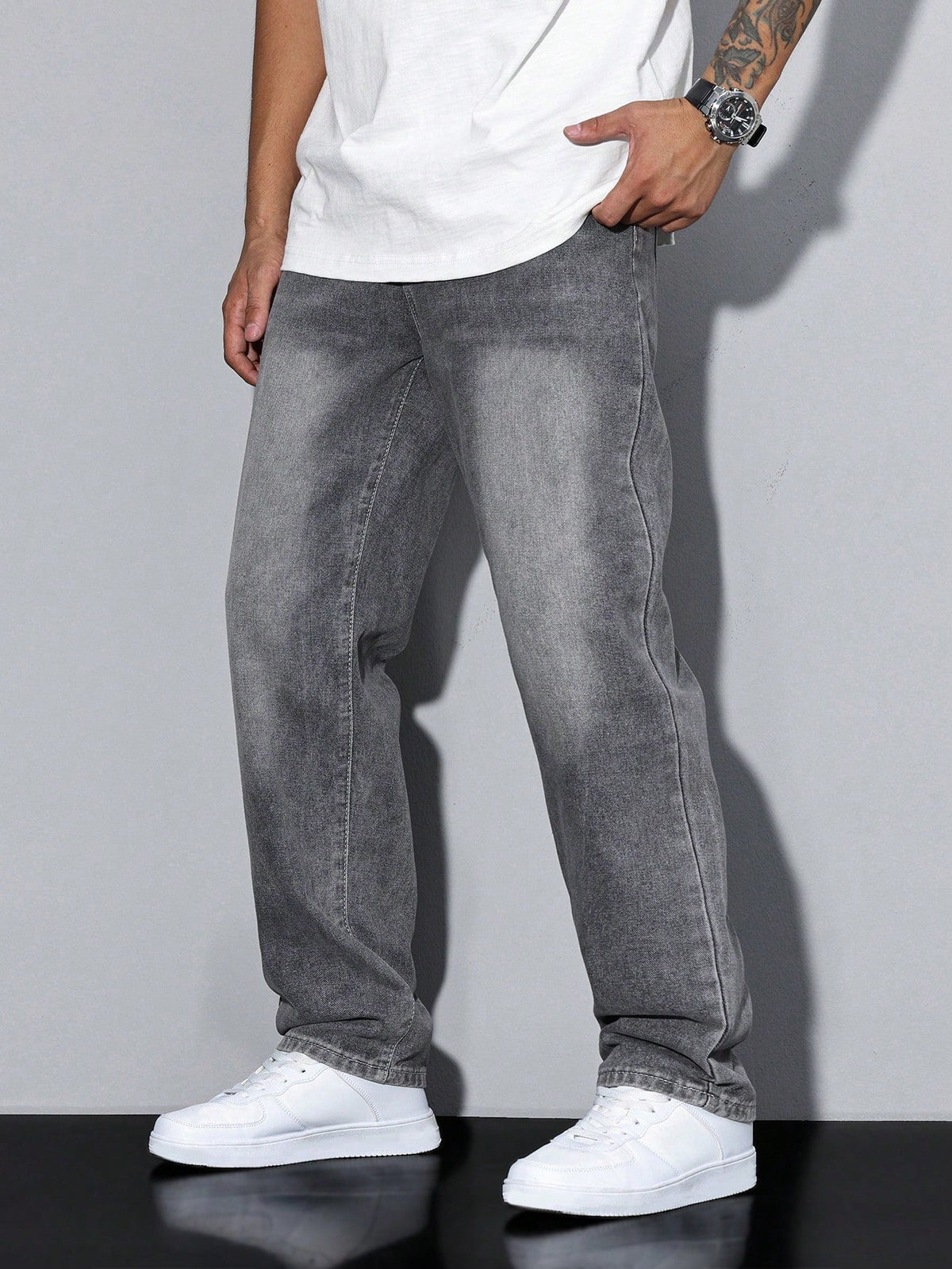 Jeans Uomo Relaxed Fit a Gamba Dritta