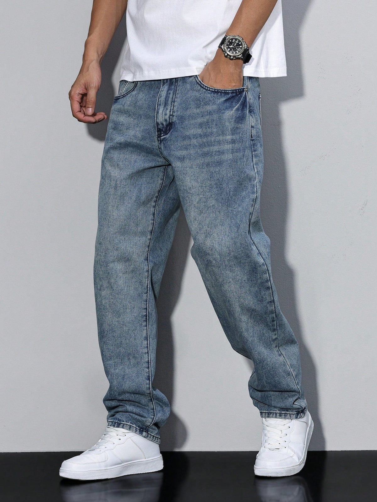 Jeans Uomo Relaxed Fit a Gamba Dritta