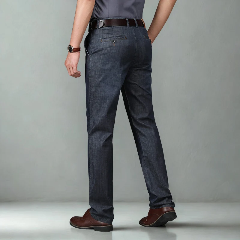 Jeans a Taglio Classico Elasticizzato Uomo – Vita Media