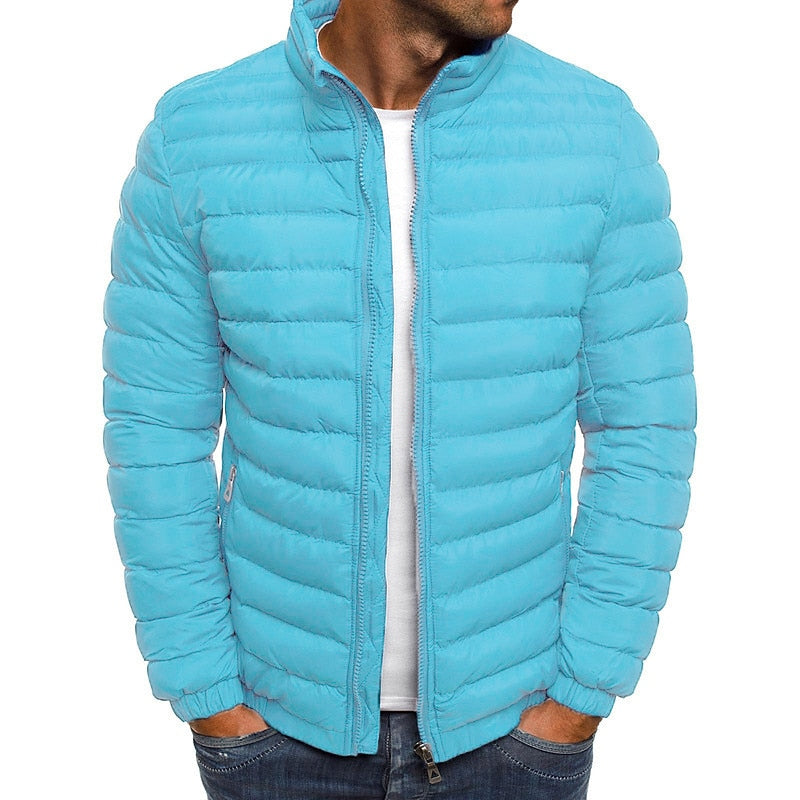 Piumino Uomo Leggero con Cappuccio – Calore Senza Ingombro