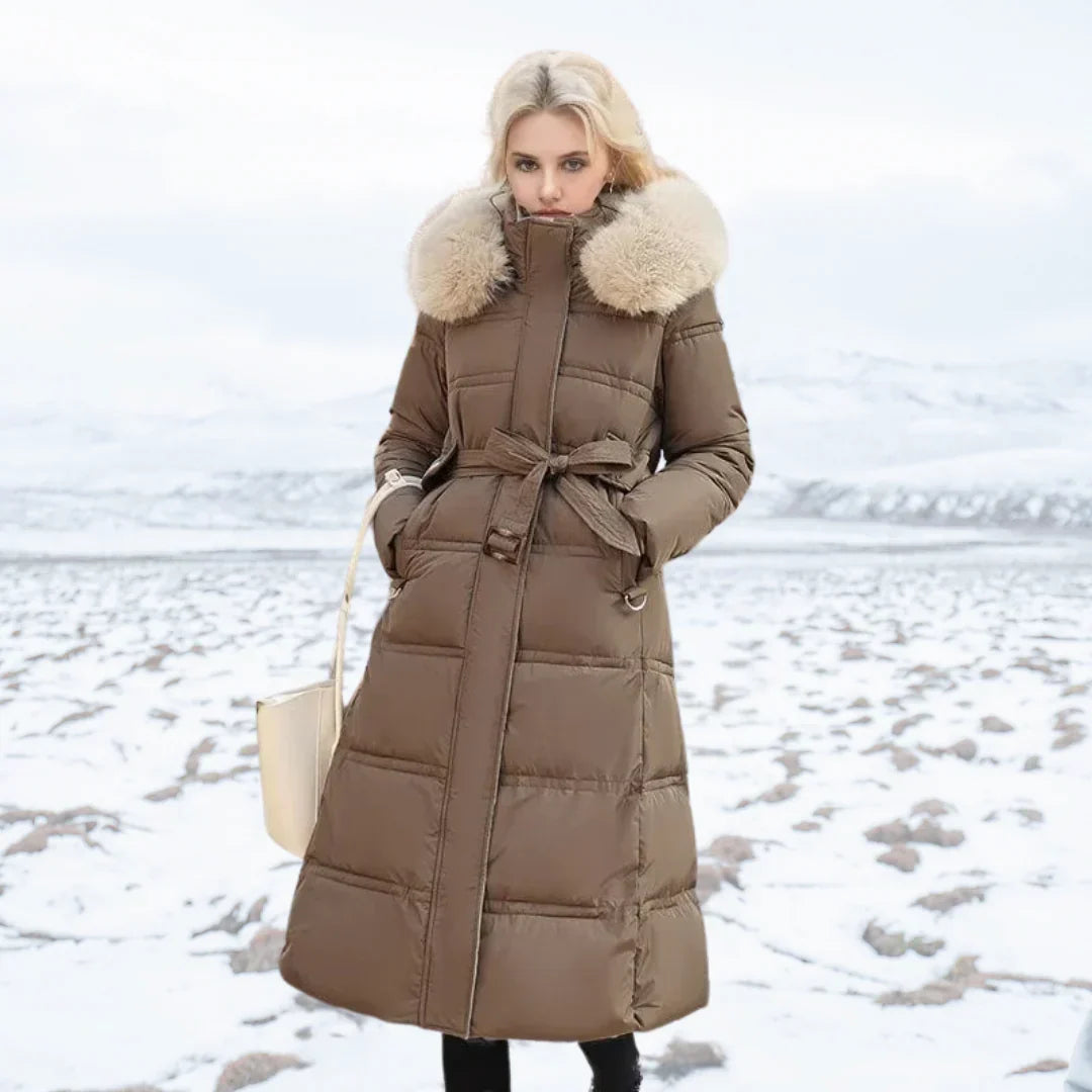Cappotto Invernale Donna con Collo in Pelliccia – Aderente, Caldo ed Elegante