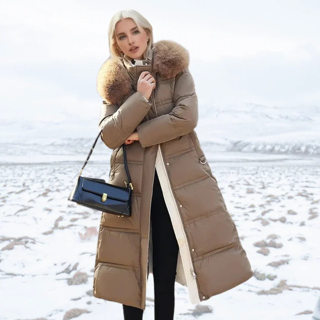 Cappotto Invernale Donna con Collo in Pelliccia – Aderente, Caldo ed Elegante