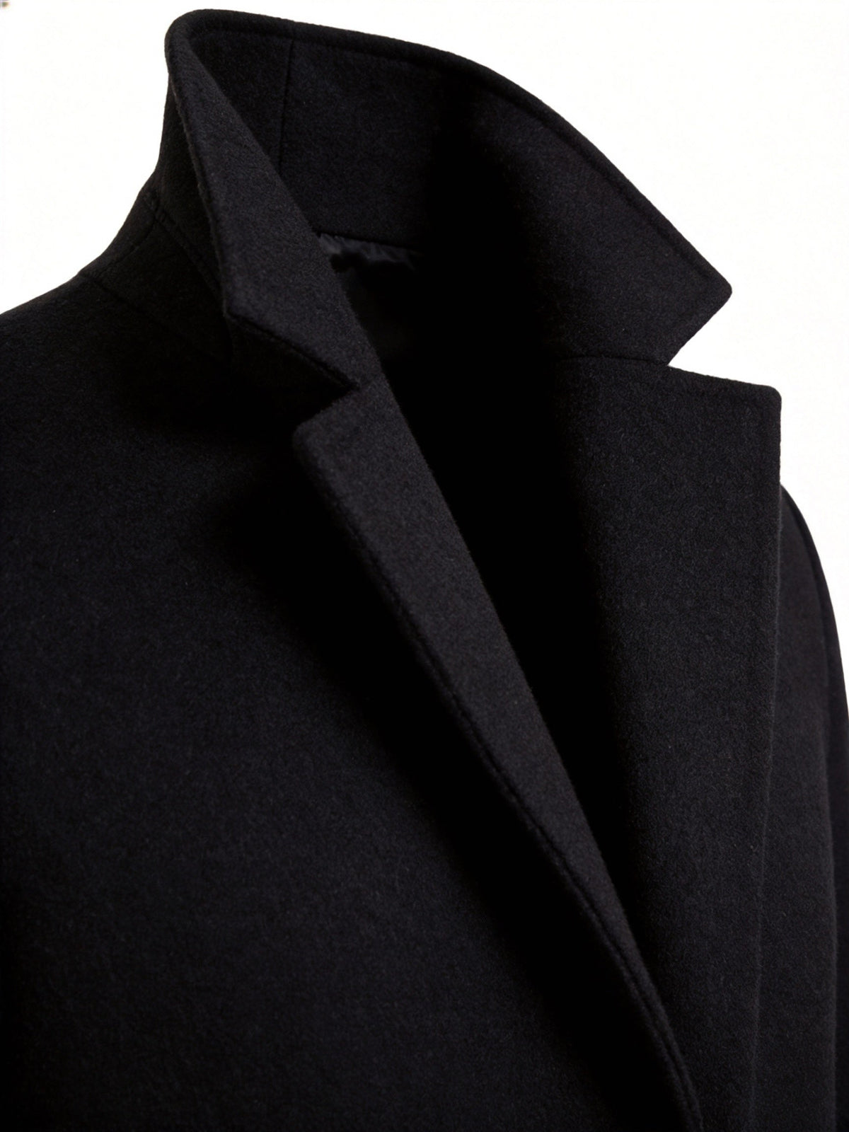 Cappotto Uomo Lungo Sartoriale – Raffinatezza Invernale Quotidiana