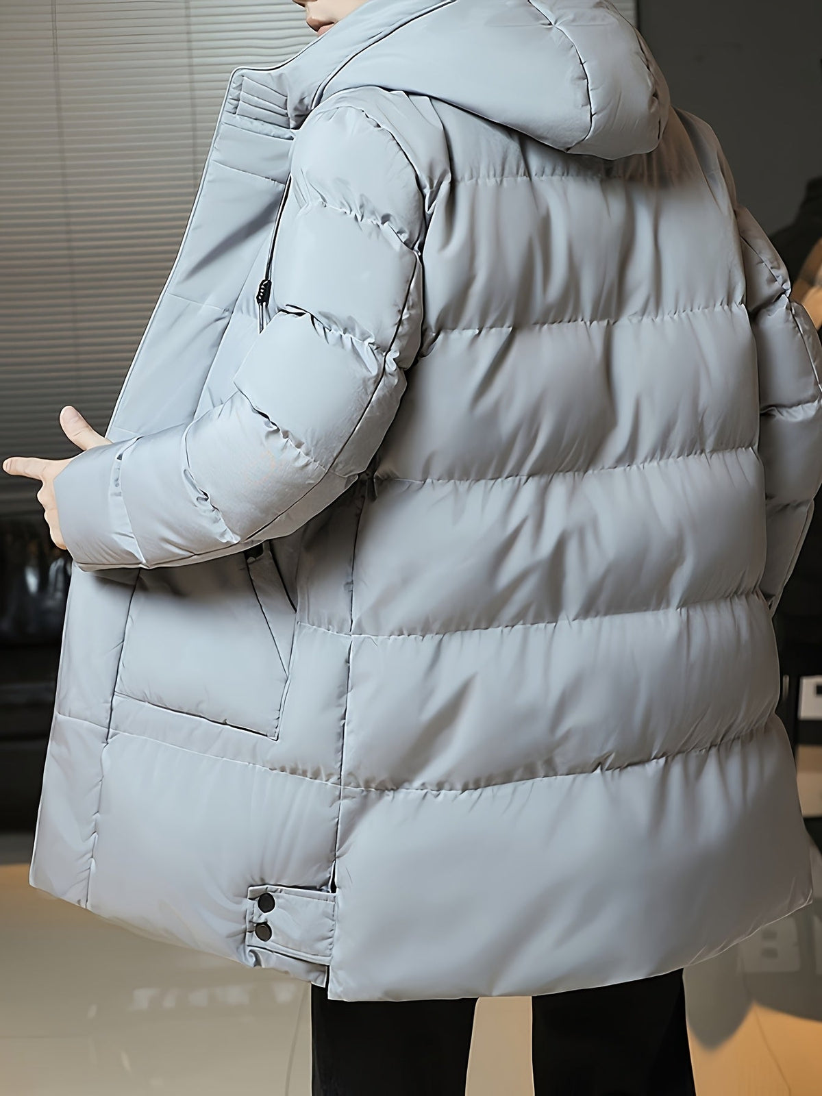 Cappotto Uomo Lungo con Cappuccio – Protezione Invernale Completa