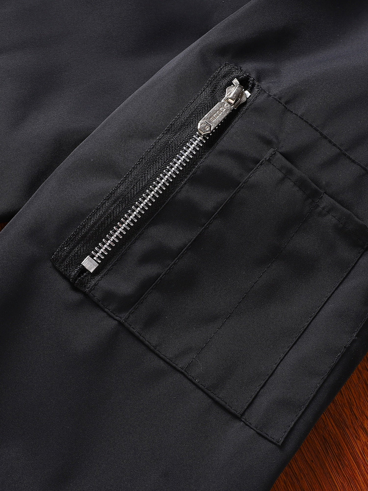 Bomber Jacket Uomo Casual – Stile Quotidiano Senza Tempo