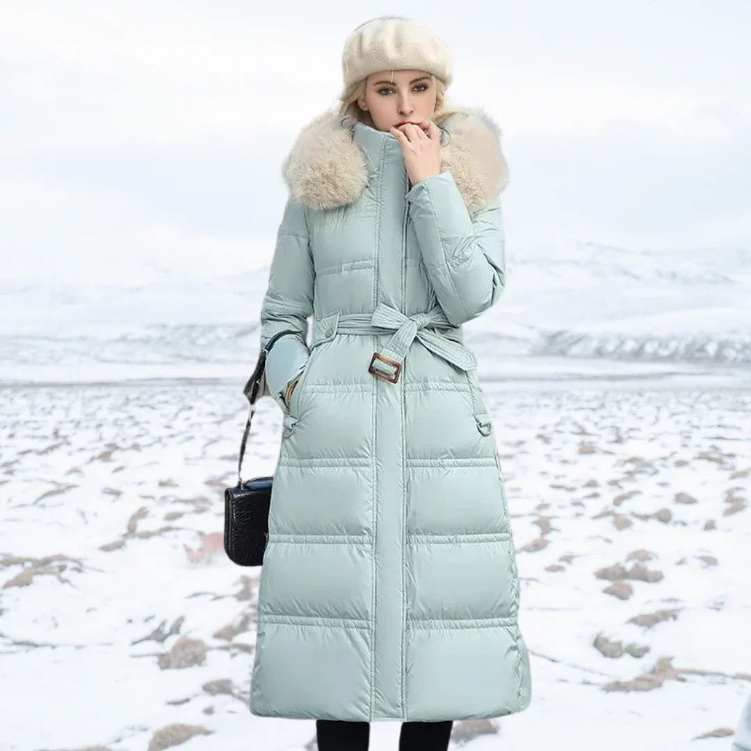 Cappotto Invernale Donna con Collo in Pelliccia – Aderente, Caldo ed Elegante