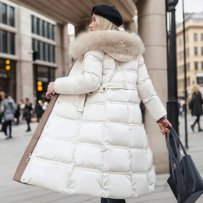 Cappotto Invernale Donna con Collo in Pelliccia – Aderente, Caldo ed Elegante