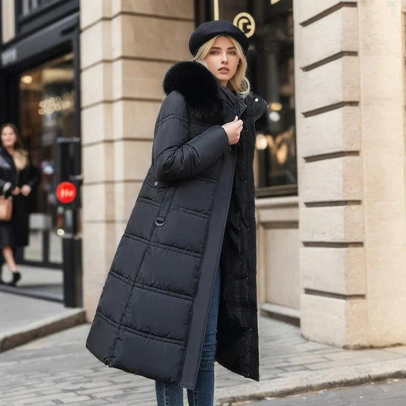 Cappotto Invernale Donna con Collo in Pelliccia – Aderente, Caldo ed Elegante