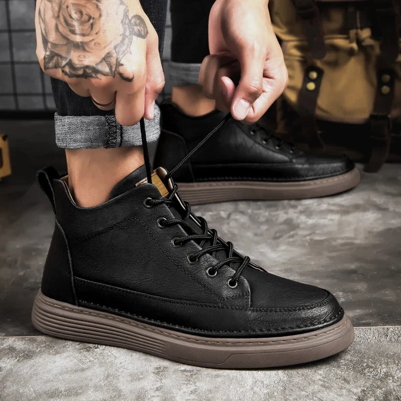 Stivali Uomo Robusti con Lacci – Stile Urban e Industrial