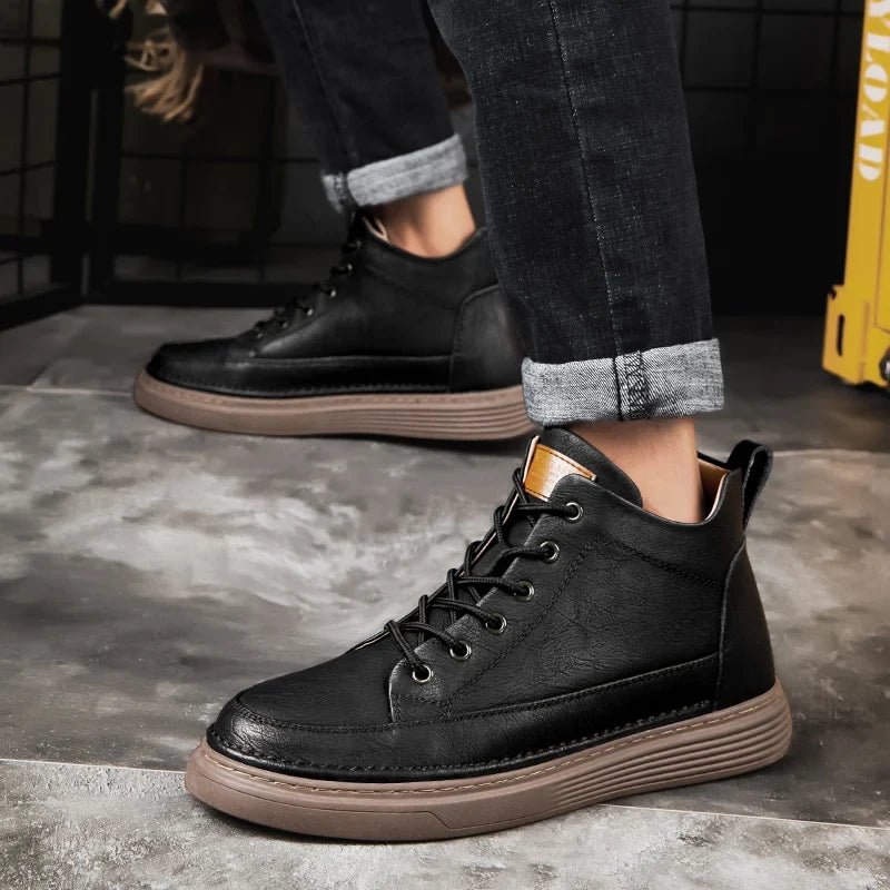 Stivali Uomo Robusti con Lacci – Stile Urban e Industrial