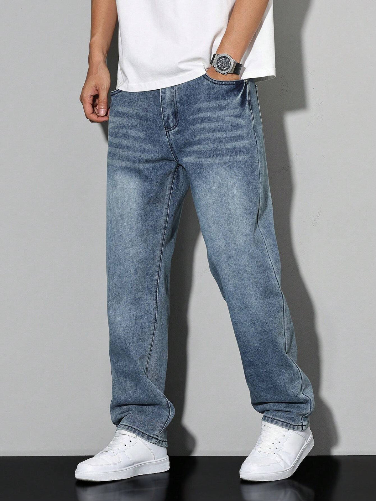 Jeans Uomo Relaxed Fit a Gamba Dritta