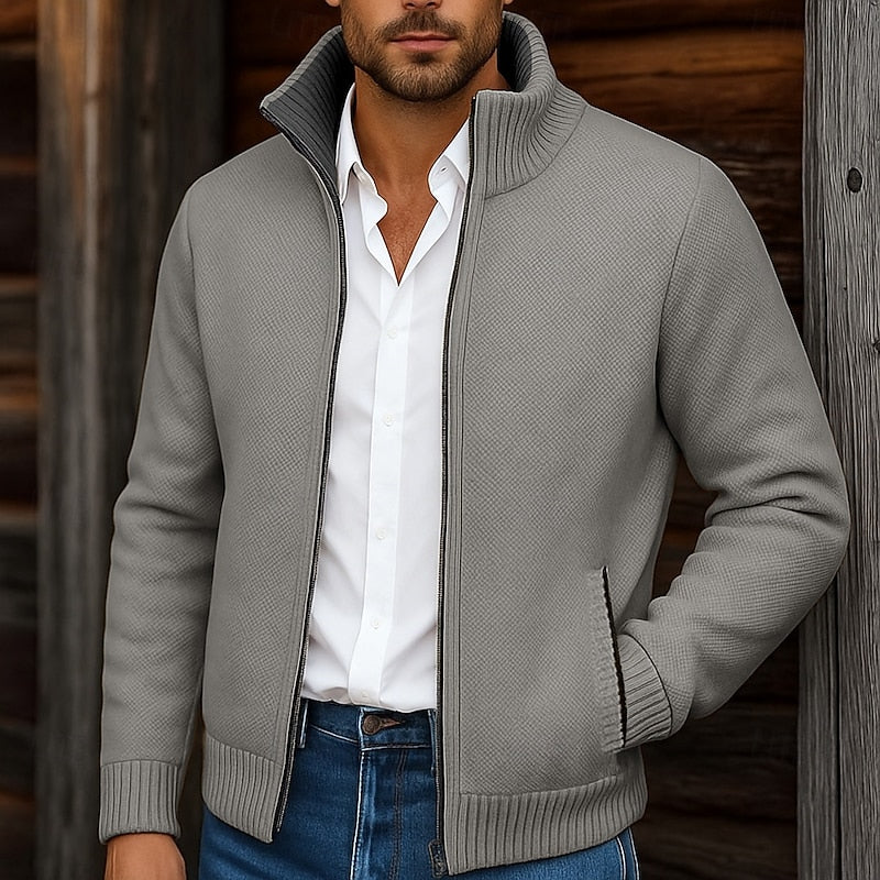 Cardigan Uomo con Collo Rialzato e Zip – Stile Contemporaneo