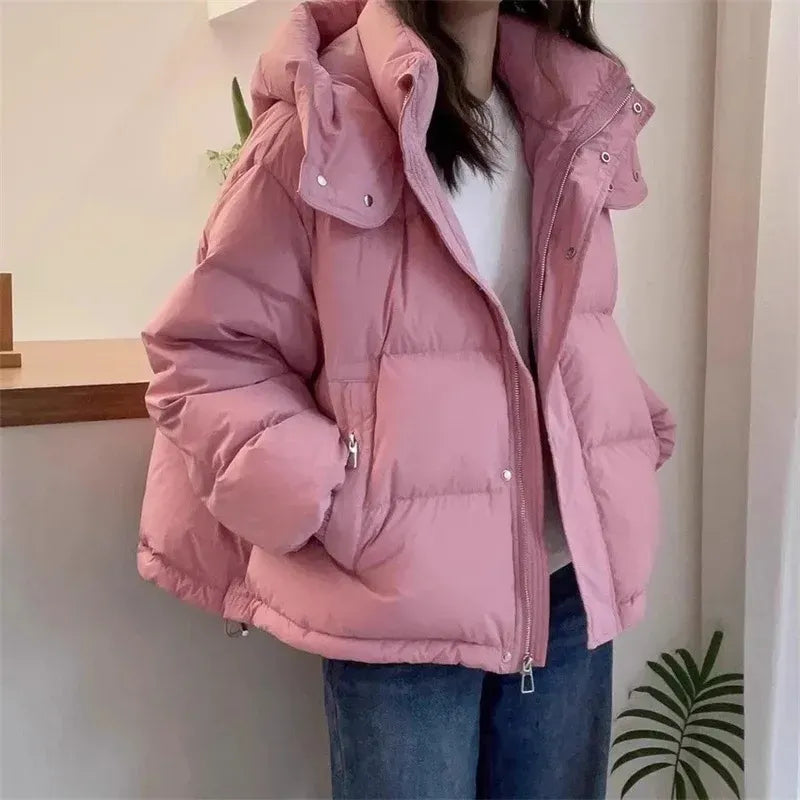 Piumino Donna con Cappuccio e Collo Alto – Calore Totale per l'Inverno