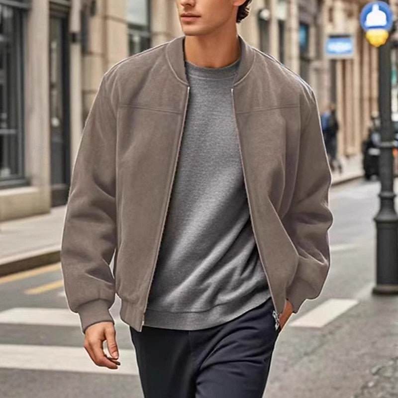 Giacca Uomo con Collo Rialzato e Zip – Design Essenziale