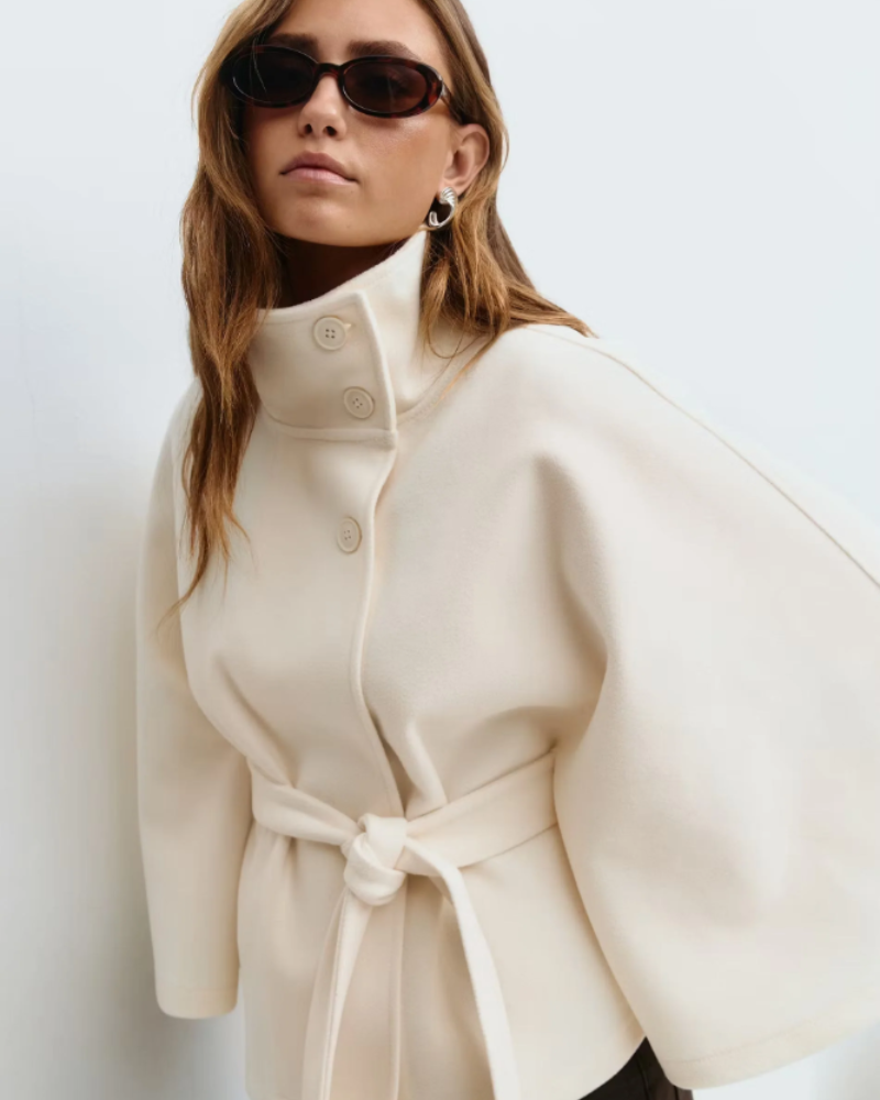 Mantella Donna con Cintura e Collo Rialzato – Cappotto Elegante e Versatile